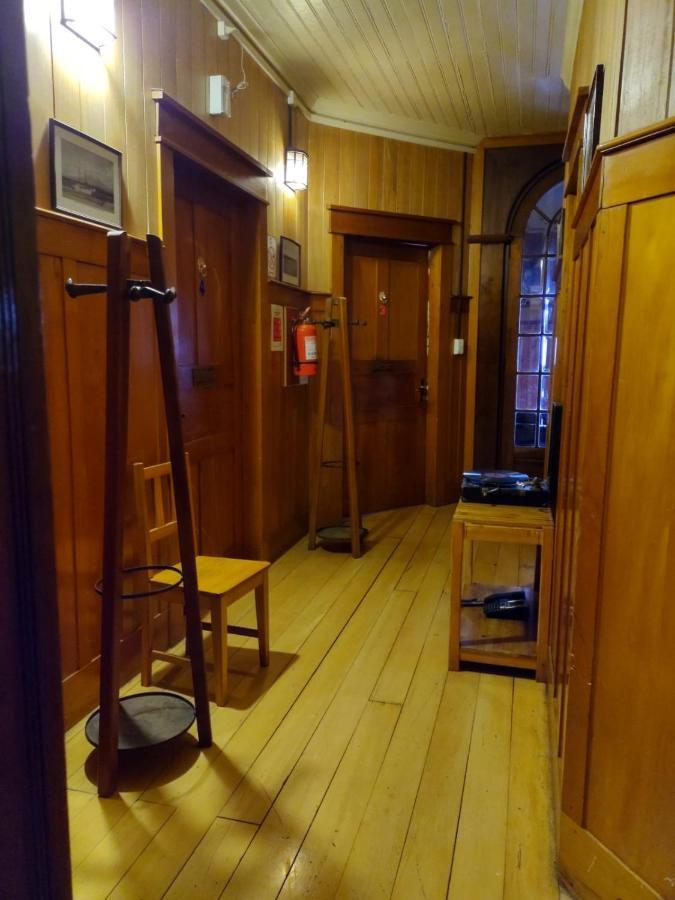 Hostal Casa Florencia 푸에르토바라스 외부 사진