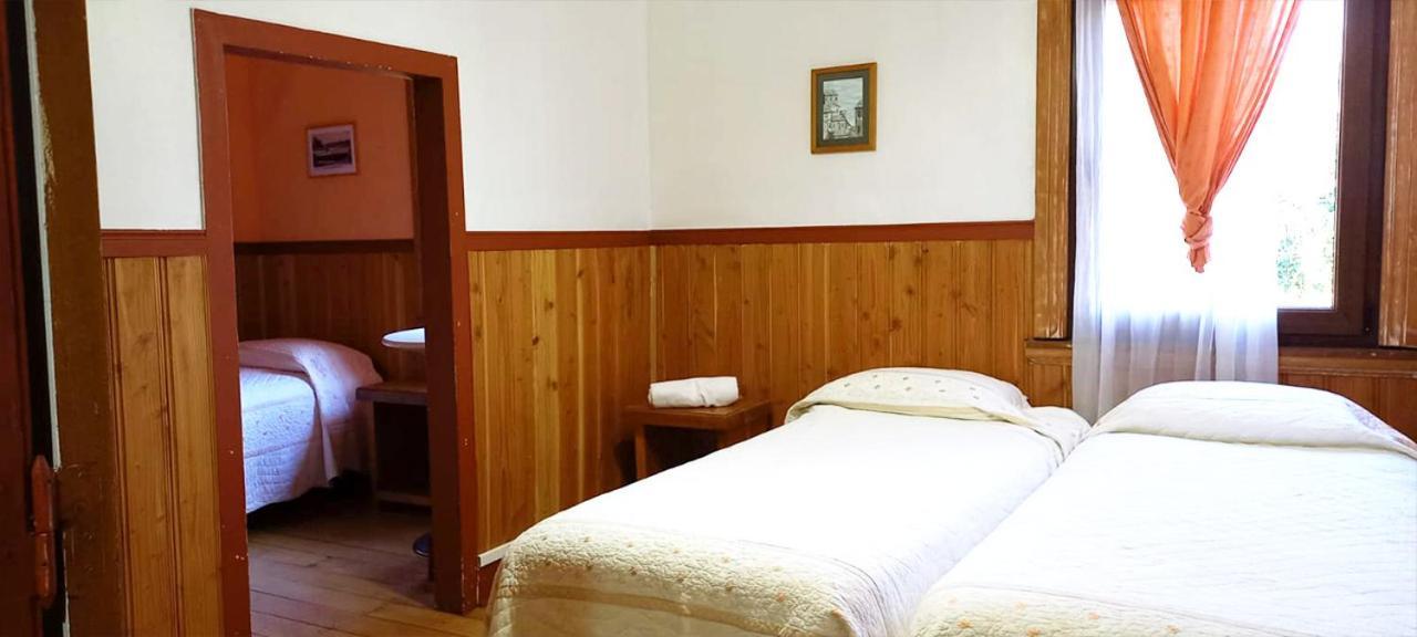 Hostal Casa Florencia 푸에르토바라스 외부 사진