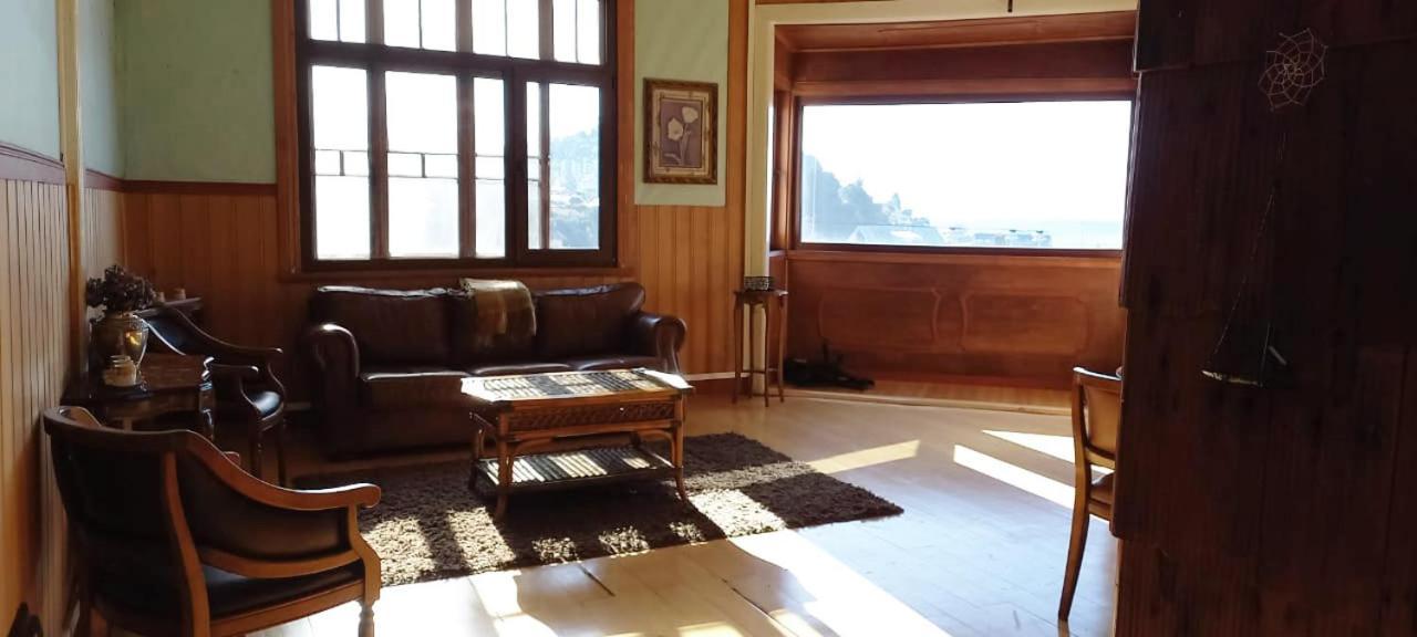 Hostal Casa Florencia 푸에르토바라스 외부 사진
